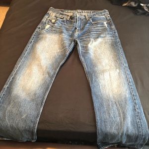 American Eagle men’s jeans